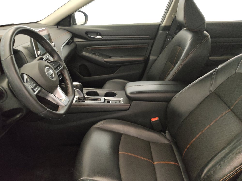 Used 2019 Nissan Altima 2.5 SR w/ SR Premium Package AWD/4WD image 17