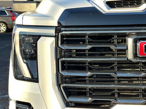 Used 2025 GMC Sierra 2500 AT4 w/ AT4 Premium Plus Package AWD/4WD image 46