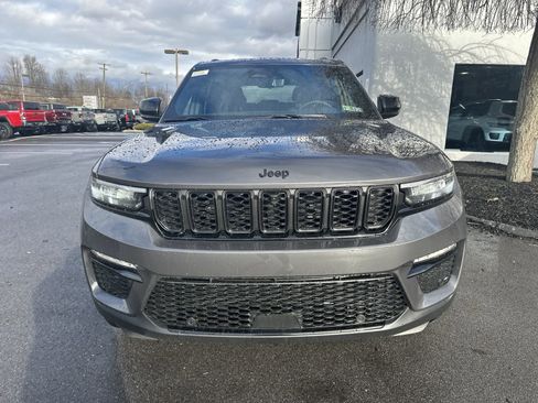 New 2025 Jeep Grand Cherokee Limited w/ Luxury Tech Group II image 9