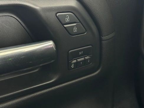 Used 2020 Chevrolet Silverado 1500 LTZ w/ LTZ Premium Package image 31