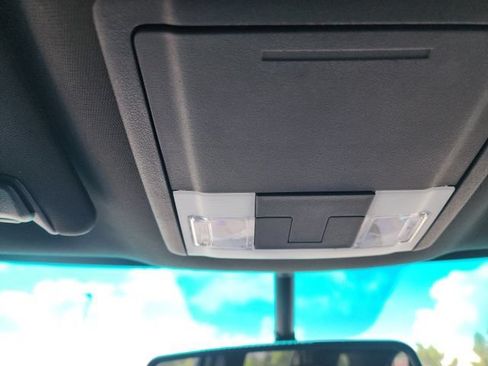 Used 2013 Ford Explorer XLT FWD image 51