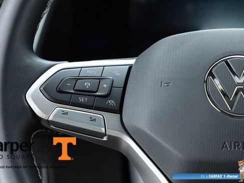 Used 2023 Volkswagen Tiguan SE AWD/4WD image 58