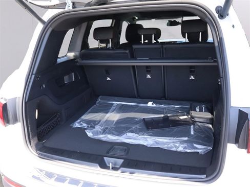 Certified 2025 Mercedes-Benz GLB 250 4MATIC image 17