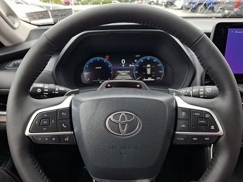 New 2026 Toyota Grand Highlander Platinum image 9