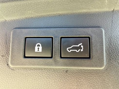 Used 2025 Subaru Outback Premium AWD/4WD image 23