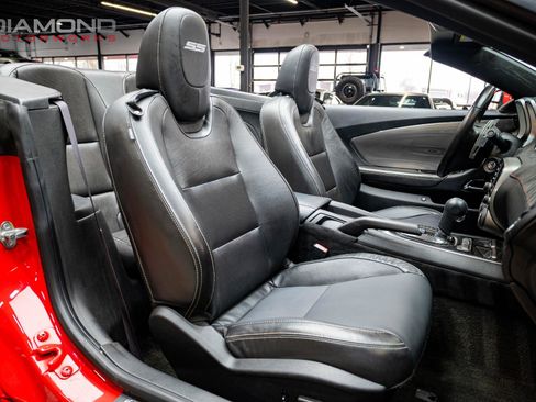Used 2014 Chevrolet Camaro SS w/ RS Package image 99