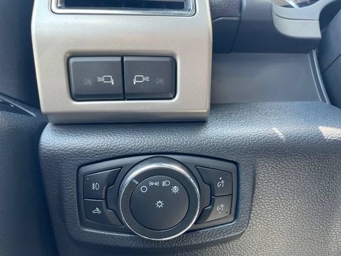 Used 2022 Ford F350 Lariat w/ Lariat Ultimate Package AWD/4WD image 31