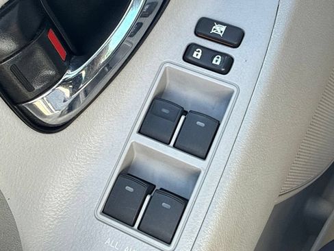 Used 2011 Toyota Camry LE w/ LE Extra-Value Pkg FWD image 17