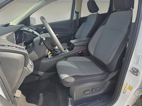 Used 2018 Ford Escape SE image 13
