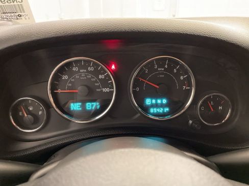 Used 2015 Jeep Wrangler Unlimited Sport w/ Quick Order Package 24S AWD/4WD image 11