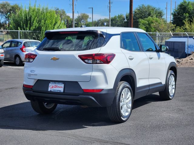Used 2026 Chevrolet TrailBlazer LS AWD/4WD image 3