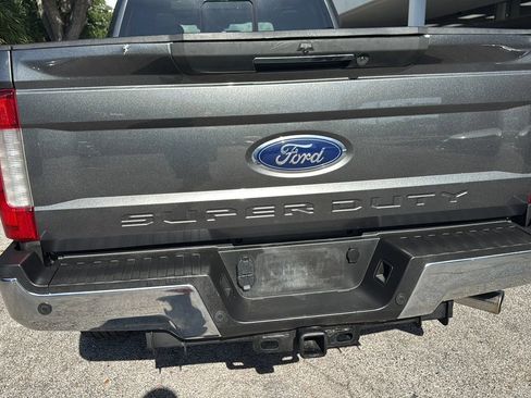 Used 2018 Ford F250 Lariat w/ Lariat Ultimate Package AWD/4WD image 46