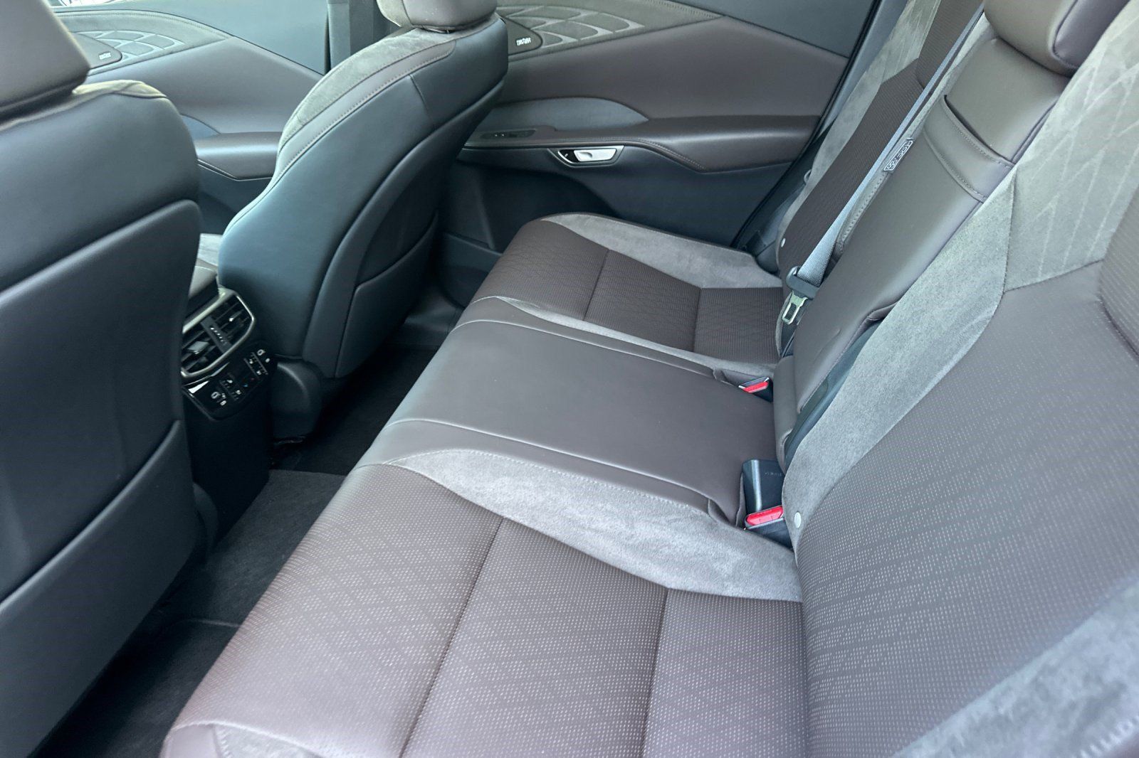 Certified 2026 Lexus RX 350 w/ Convenience Package AWD/4WD image 26