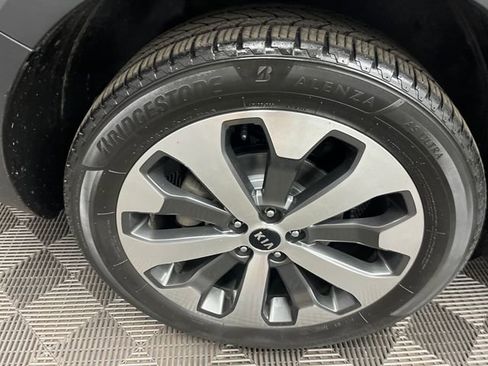 Used 2021 Kia Telluride S AWD/4WD image 28