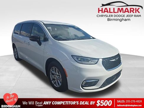 New 2026 Chrysler Pacifica Select FWD image 1