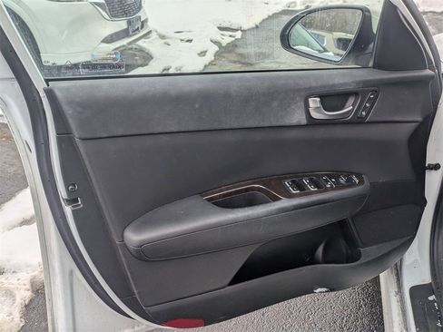 Used 2018 Kia Optima EX w/ Premium Package image 8