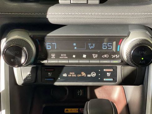 Certified 2025 Toyota RAV4 Limited w/ Advanced Technology Package AWD/4WD image 21