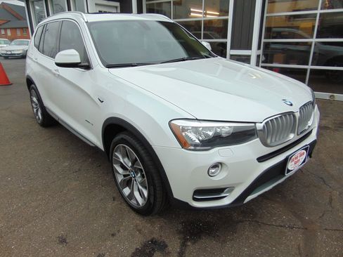 Used 2015 BMW X3 xDrive28i image 6