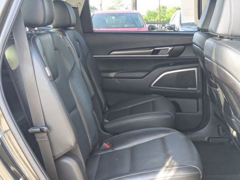 Used 2025 Kia Telluride S FWD image 29