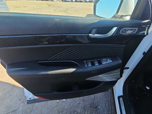 Used 2024 Hyundai Palisade Calligraphy image 13