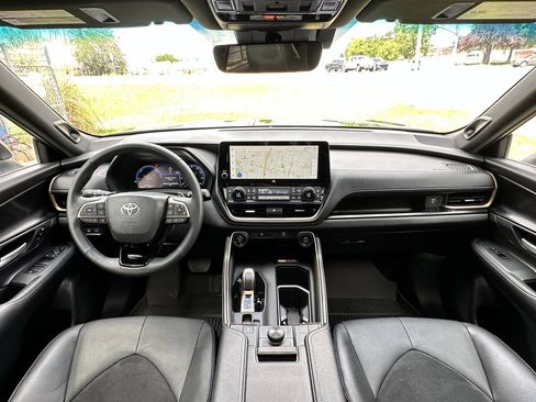 Used 2026 Toyota Grand Highlander AWD Hybrid image 30