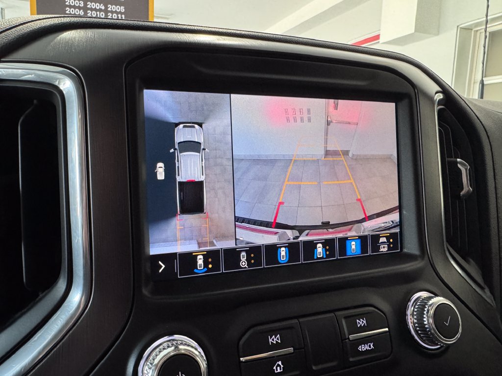 Certified 2021 GMC Sierra 2500 AT4 w/ AT4 Premium Plus Package AWD/4WD image 22