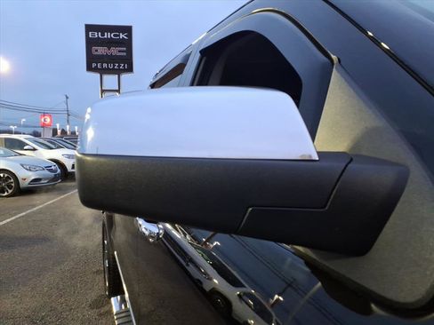 Used 2017 Chevrolet Silverado 1500 LTZ image 12