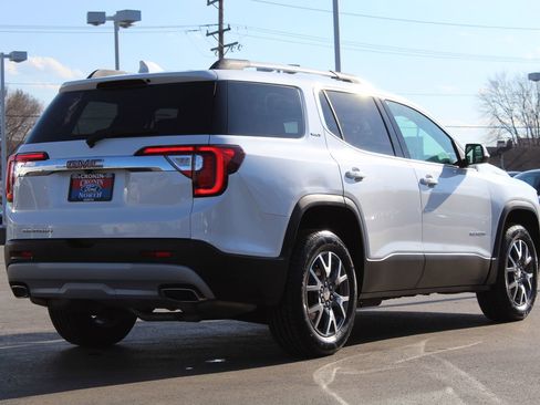 Used 2020 GMC Acadia SLT image 7