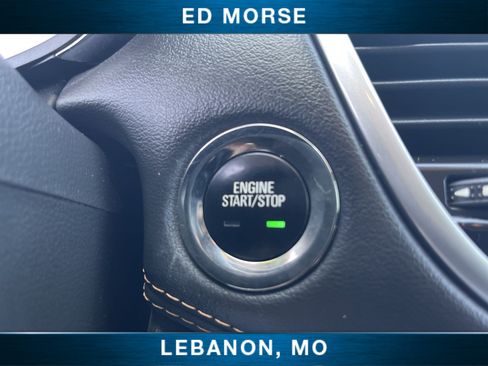 Certified 2020 Chevrolet Trax LT w/ LT Convenience Package FWD image 16