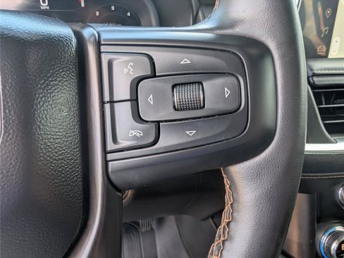 Used 2023 GMC Yukon AT4 w/ Technology Package AWD/4WD image 26