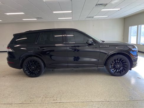 Used 2025 Lincoln Aviator Reserve w/ Equipment Group 201A image 5