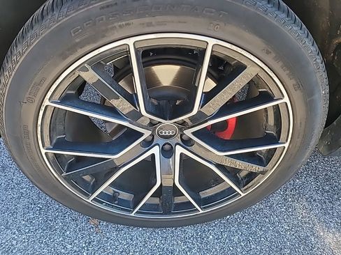 Used 2021 Audi Q8 Premium Plus w/ Premium Plus Package image 19