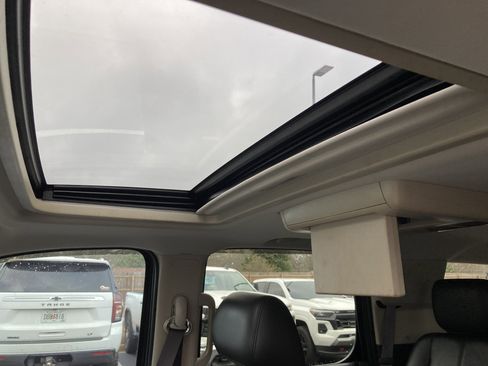 Used 2011 Chevrolet Tahoe LT image 10