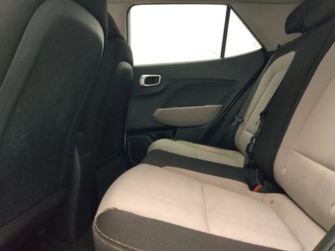 Used 2020 Hyundai Venue SEL w/ Convenience Package FWD image 18