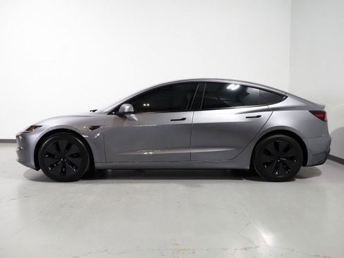 Used 2025 Tesla Model 3 Long Range image 10