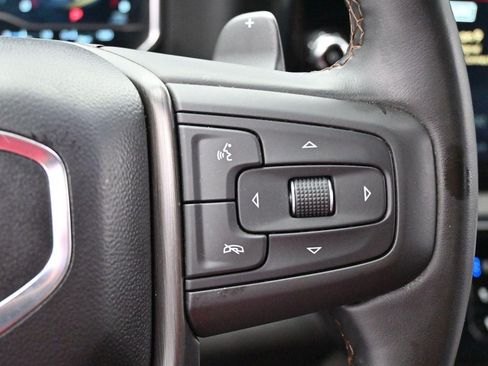 Used 2025 GMC Sierra 1500 AT4 w/ AT4 Premium Package AWD/4WD image 18