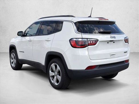 Used 2021 Jeep Compass Latitude FWD image 5