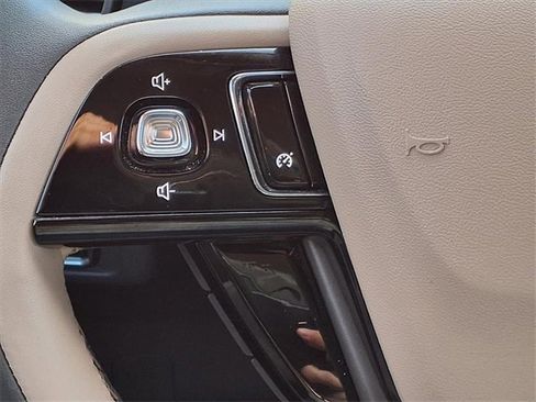 Certified 2022 Lincoln Corsair FWD image 14