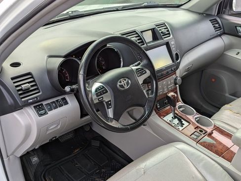 Used 2011 Toyota Highlander Limited image 13