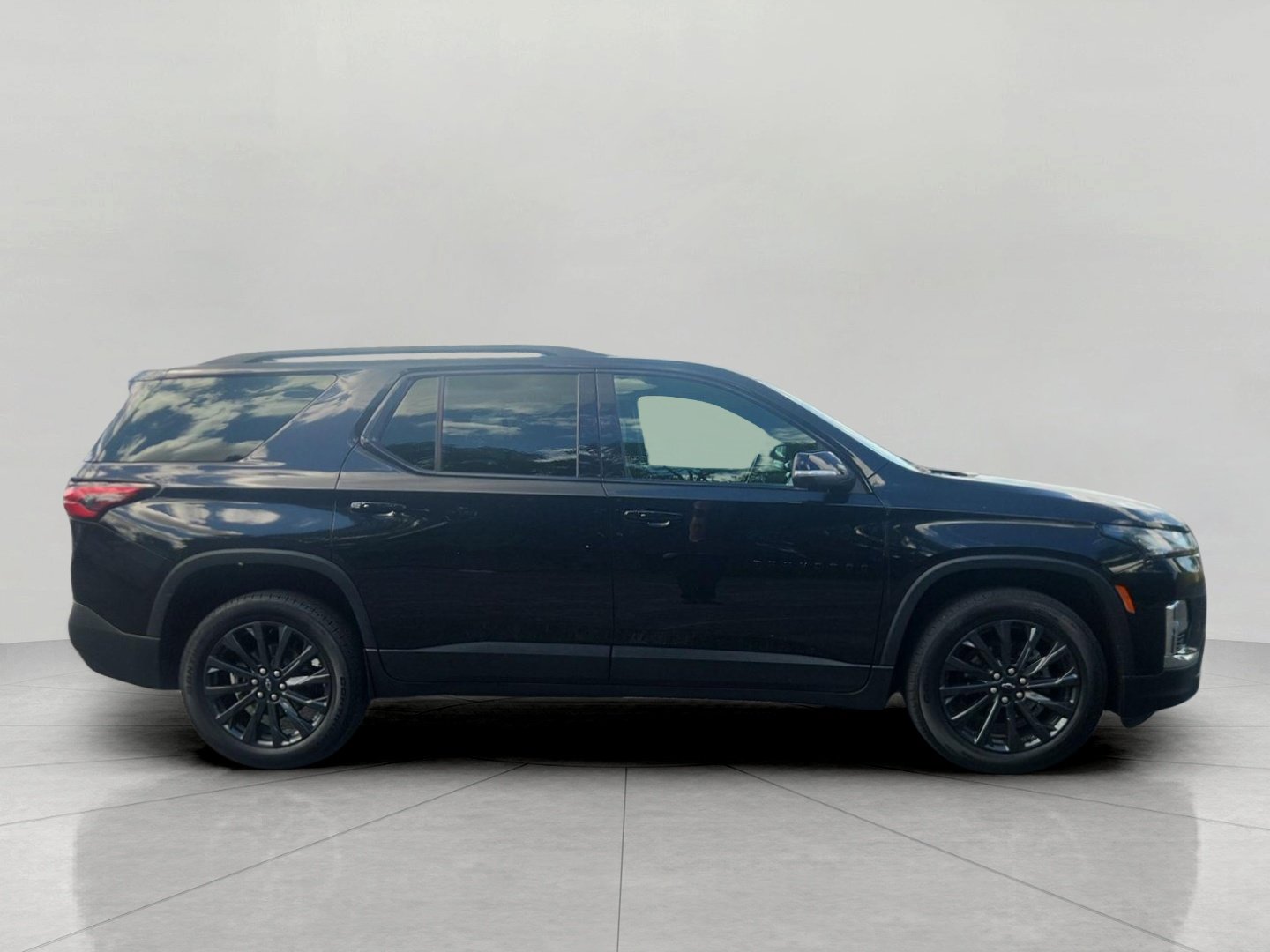 Used 2023 Chevrolet Traverse RS AWD/4WD image 6