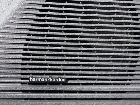 New 2026 Subaru Outback Touring XT image 18