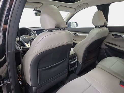 Certified 2023 INFINITI QX50 Luxe AWD/4WD image 10