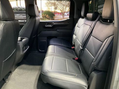 Used 2024 Chevrolet Silverado 1500 RST image 15