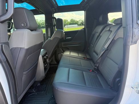 Used 2025 GMC Hummer EV 3X AWD/4WD image 14