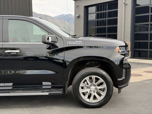 Used 2021 Chevrolet Silverado 1500 High Country w/ Z71 Off-Road Package AWD/4WD image 3