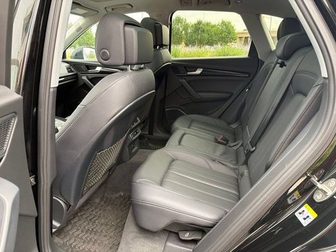 Used 2018 Audi Q5 2.0T Premium Plus w/ Premium Plus Package AWD/4WD image 11