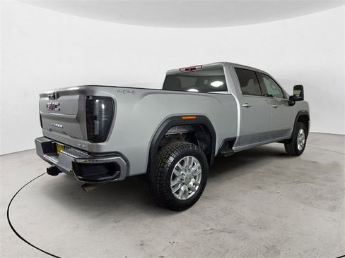Used 2023 GMC Sierra 2500 SLE w/ Remote Start Package image 5