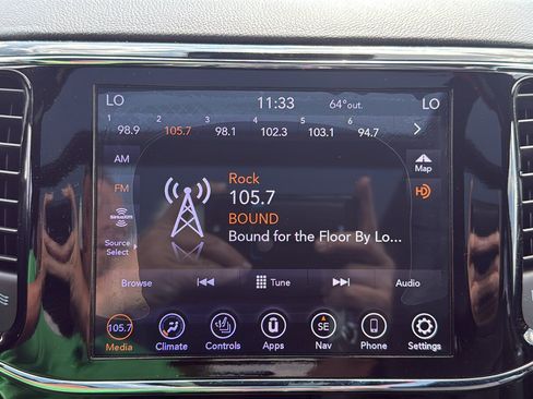 Used 2019 Jeep Grand Cherokee Overland AWD/4WD image 19