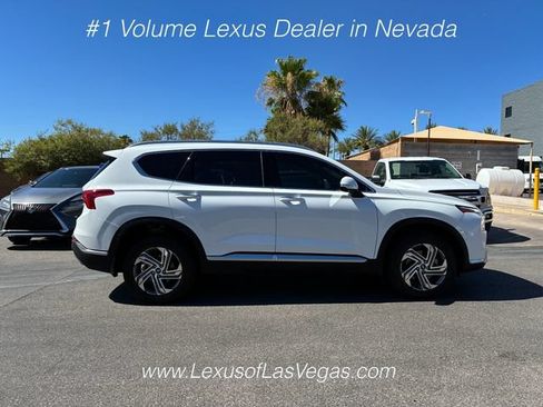 Used 2023 Hyundai Santa Fe SEL w/ Premium Package AWD/4WD image 2