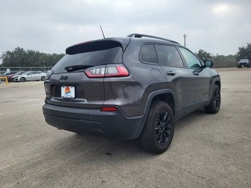 Used 2023 Jeep Cherokee Altitude Lux image 5